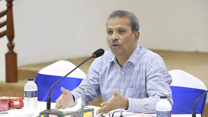 আসিফ নজরুল