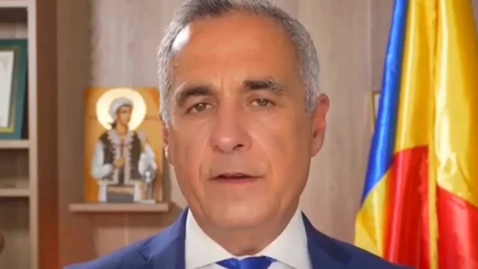 রোমানিয়ার কট্টর ডানপন্থী রাজনীতিক Calin Georgescu রাজনীতি ছাড়ার ঘোষণা দিলেন Calin Georgescu