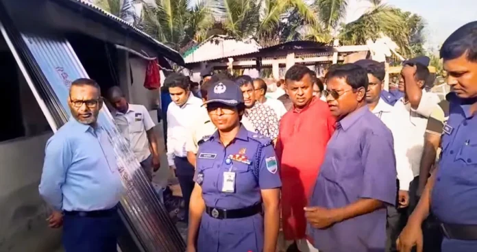 যশোরে কৃষকদল নেতাকে হত্যা ও বাড়ি পুড়িয়ে দেওয়ার ঘটনার পর গ্রামে কান্না