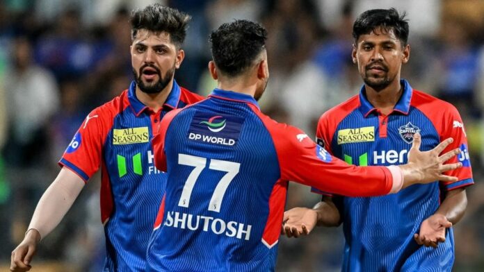 মুম্বাইয়ের প্লে-অফ নিশ্চিত, দিল্লি বিদায় নিল মোস্তাফিজদের হারিয়ে