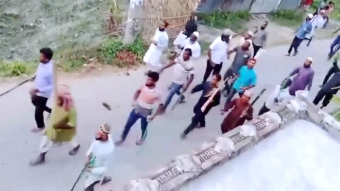 কুষ্টিয়ায় মেলা ঘিরে বিএনপি ও জামায়াতের মধ্যে সংঘর্ষ, আহত অন্তত ১৫ জন