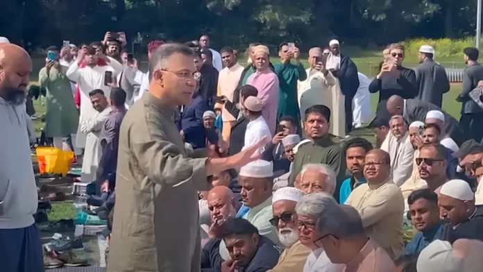 লন্ডনে ঈদের জামাতে তারেক রহমান