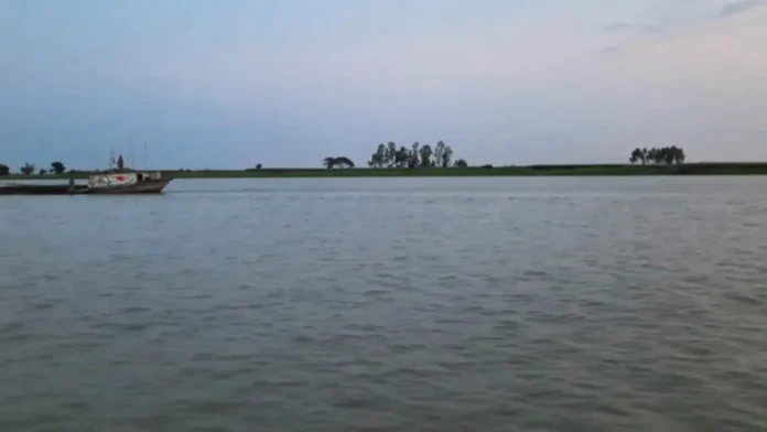 ৬৪টি নদীতে পানি বাড়ছে, বিপদসীমার নিচে রয়েছে সব নদী