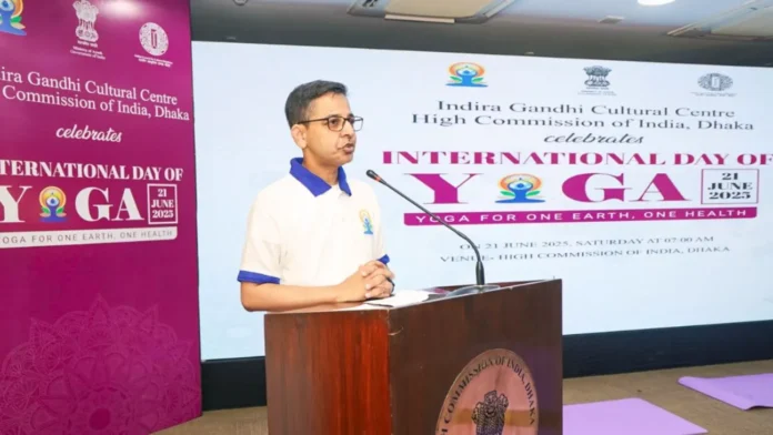 যোগব্যায়াম সৌহার্দ্যের নতুন বন্ধন হতে পারে: ভারতীয় হাইকমিশনার