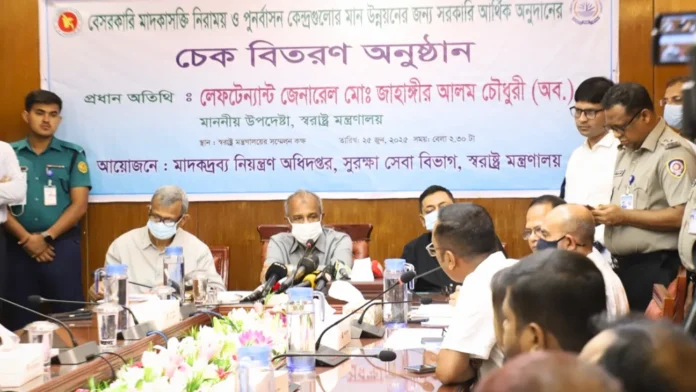 মাদক নির্মূলে গডফাদারদের গ্রেপ্তারই অগ্রাধিকার, বললেন স্বরাষ্ট্র উপদেষ্টা