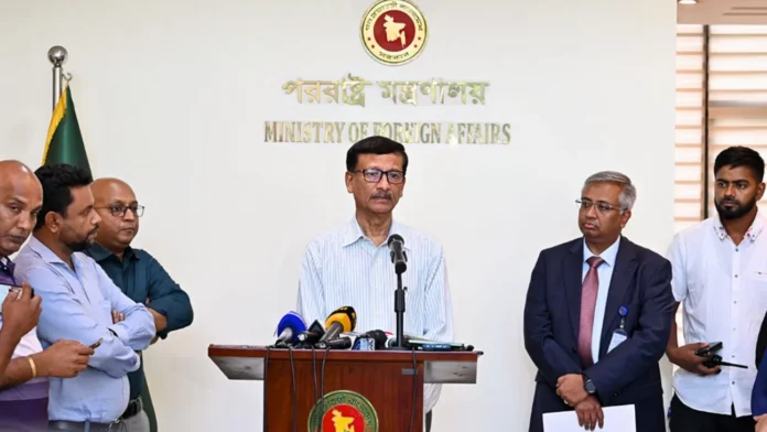 চীন-পাকিস্তান-বাংলাদেশ ত্রিপাক্ষিক বৈঠক জোট নয়: পররাষ্ট্র উপদেষ্টা