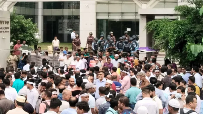 অবসান চান চেয়ারম্যান, অনির্দিষ্টকালের জন্য রাজস্ব বোর্ড কর্মকর্তাদের কর্মবিরতি