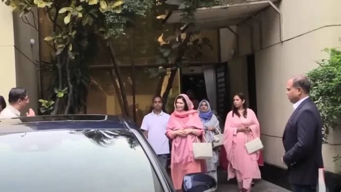 জুবাইদা রহমান গেলেন লন্ডনে