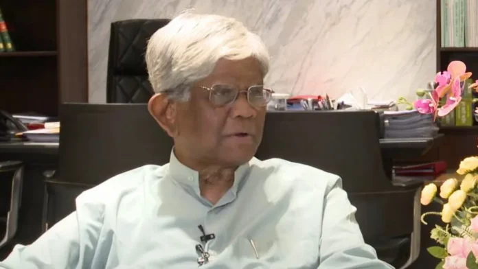 অর্থ উপদেষ্টা সালাহউদ্দিন আহমেদ