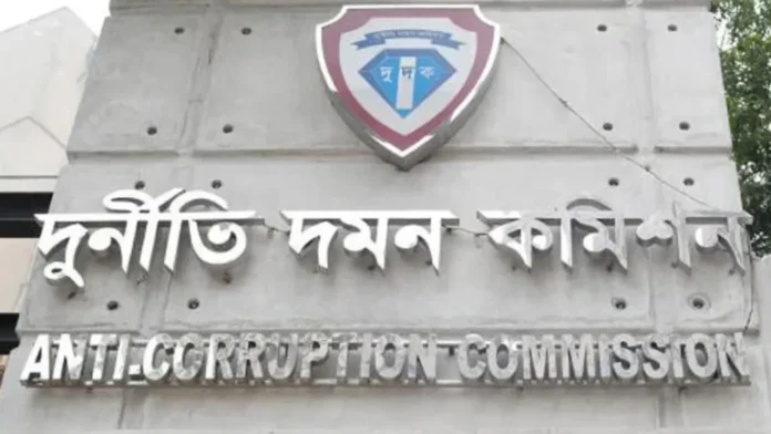 ঘুষ ও কর ফাঁকির অভিযোগে পাঁচ এনবিআর কর্মকর্তার বিরুদ্ধে দুদকের তদন্ত শুরু