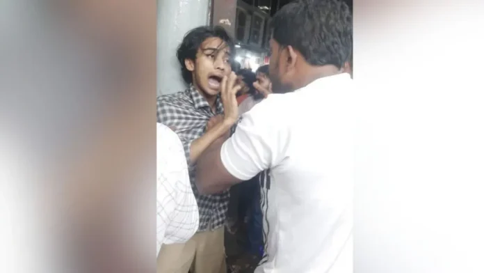 গাজীপুরে ১০ বছরের শিশুকে নির্যাতন, বস্তায় ভরে ফেলে রাখার ঘটনায় ক্ষোভ