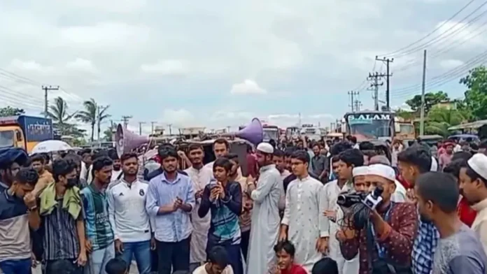ছাত্র আন্দোলনের অবরোধে ছয় ঘণ্টা বন্ধ থাকার পর সচল চট্টগ্রাম-কক্সবাজার মহাসড়ক