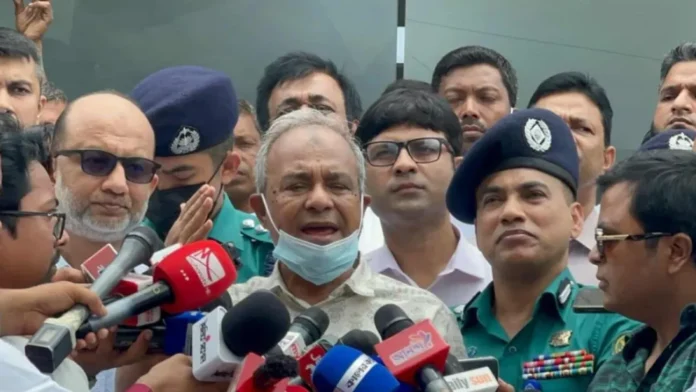 গণপিটুনির ঘটনায় কাউকে ছাড় নয়, কঠোর অবস্থানে সরকার: স্বরাষ্ট্রমন্ত্রীর উপদেষ্টা