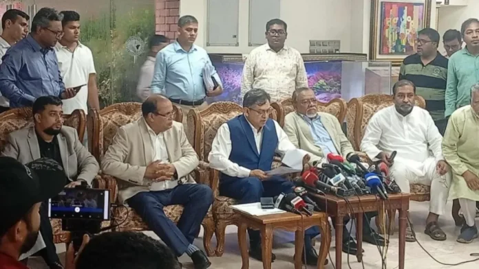 দ্বিকক্ষ সংসদে ঐক্যমত হয়নি, অর্থনৈতিক বিষয়েও প্রশ্ন উঠেছে