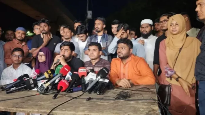 গোপালগঞ্জ হামলার প্রতিবাদে তিন দফা দাবি ছাত্রবিক্ষোভের