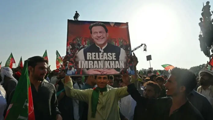 ইমরান খানের সন্তানদের হুমকি নিয়ে জেমাইমার ক্ষোভ, পাকিস্তানে প্রতিবাদের ডাক