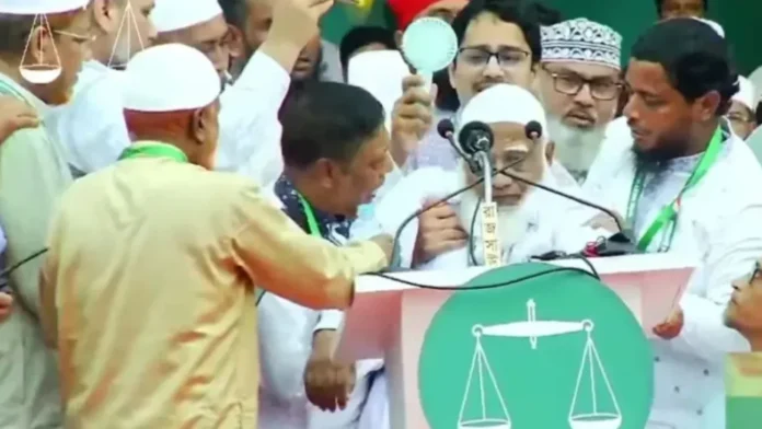 সভা চলাকালীন দু’বার অজ্ঞান হলেন জামায়াত আমির শফিকুর রহমান