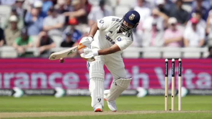 ভাঙা পায়ে ব্যাট হাতে নামলেন ঋষভ পান্ত, ভারতের স্কোর ছাড়াল ৩৫০