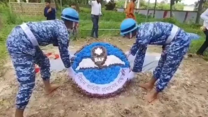 বিমান দুর্ঘটনায় নিহত মাসুকা বেগমকে শ্রদ্ধা জানাল বিমান বাহিনী