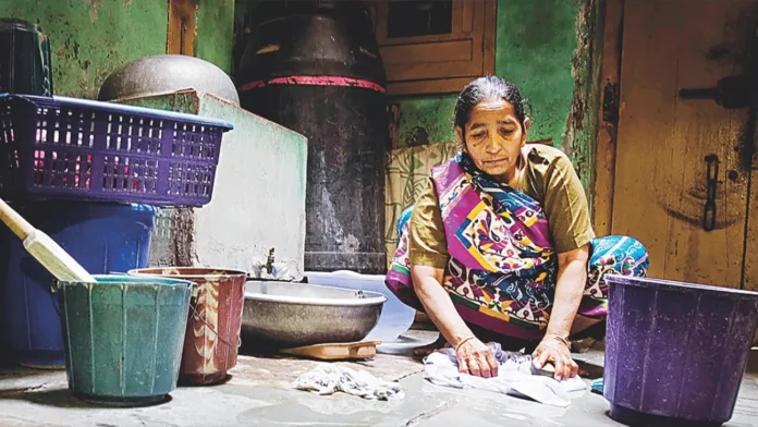 নতুন শ্রম আইনে গৃহকর্মীদের অধিকার নিশ্চিত করতে সরকারের উদ্যোগ