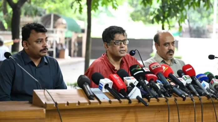 অন্তর্বর্তী সরকার জানিয়েছে ফেব্রুয়ারিতেই জাতীয় নির্বাচন অনুষ্ঠিত হবে