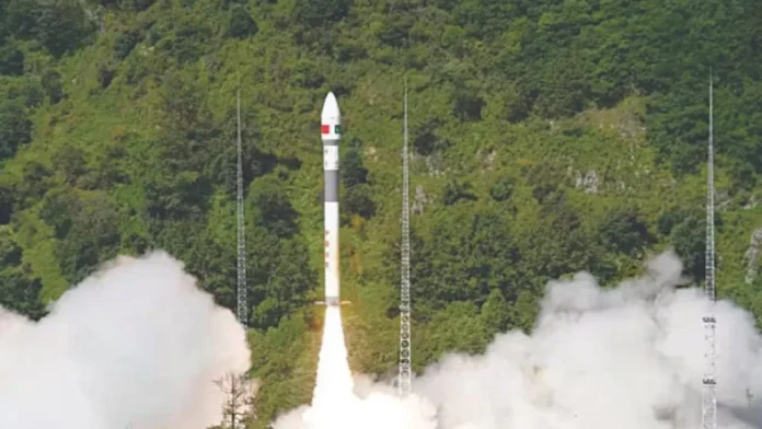 কক্ষপথে পৌঁছে কার্যক্রম শুরু করেছে পাকিস্তানের নতুন স্যাটেলাইট