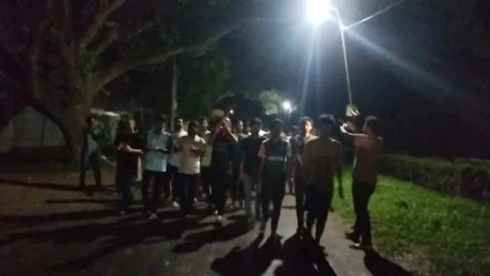 জাহাঙ্গীরনগর বিশ্ববিদ্যালয়ে হল রাজনীতি নিষিদ্ধের দাবিতে বিক্ষোভ