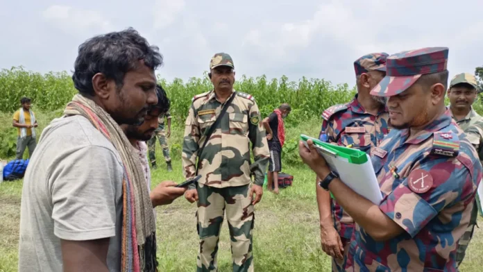 ভারত থেকে ১৭ বাংলাদেশি নাগরিককে বিজিবির কাছে হস্তান্তর করল বিএসএফ