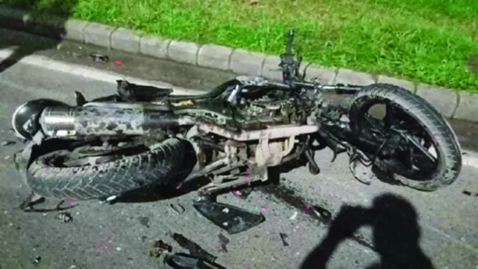 পদ্মা সেতু এক্সপ্রেসওয়েতে বাসচাপায় দুই মোটরসাইকেল আরোহীর মৃত্যু