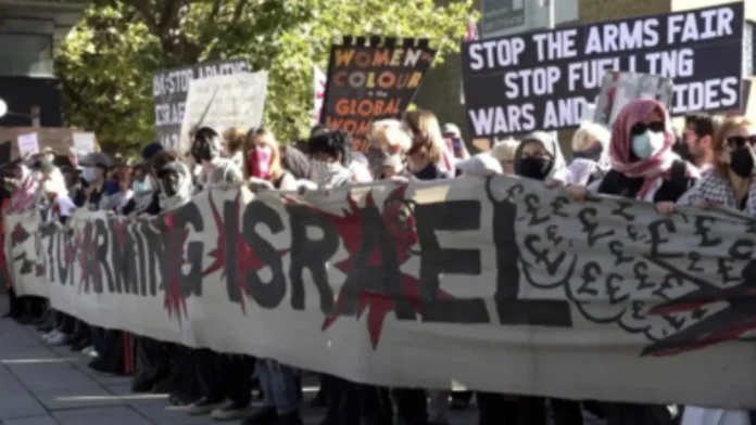 লন্ডনের প্রতিরক্ষা শিক্ষা প্রতিষ্ঠানে ইসরায়েলি শিক্ষার্থীদের ভর্তিতে নিষেধাজ্ঞা