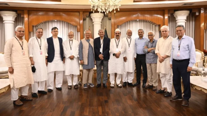 জাতীয় নির্বাচন সময়মতো না হলে ভয়াবহ বিপদের আশঙ্কা: প্রধান উপদেষ্টা