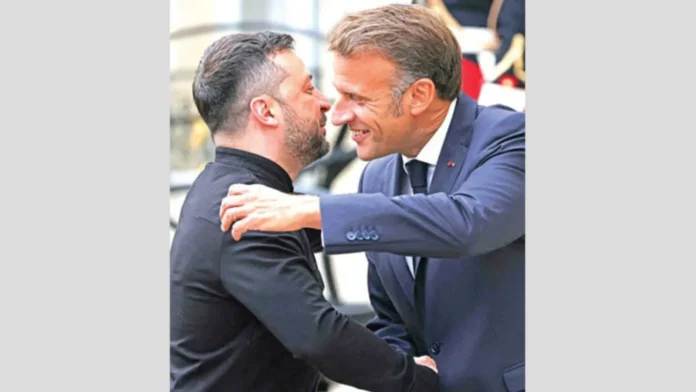 ইউক্রেনকে নিরাপত্তা নিশ্চয়তা দিতে প্যারিসে জেলেনস্কি ও ইউরোপীয় নেতাদের বৈঠক