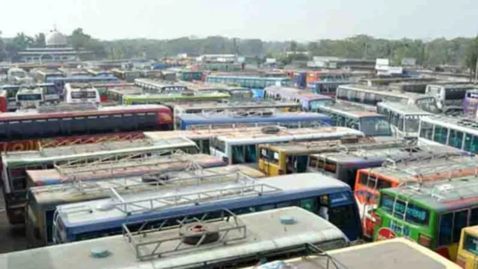 চট্টগ্রাম-কক্সবাজার রুটে ৩৬ ঘণ্টার বাস ধর্মঘট, যাত্রীদের ভোগান্তি