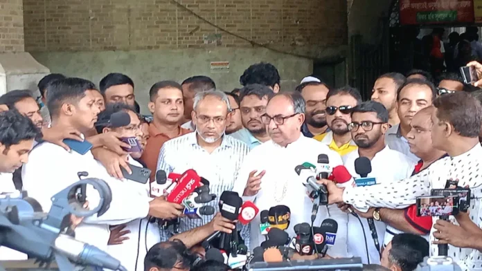 বিএনপি নেতা মির্জা আব্বাসের দাবি: নুরুল হক নুরকে দ্রুত বিদেশে পাঠাতে হবে বিএনপি নেতা মির্জা আব্বাসের দাবি: নুরুল হক নুরকে দ্রুত বিদেশে পাঠাতে হবে