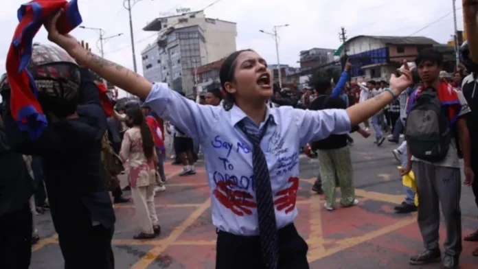 নেপালে সামাজিক যোগাযোগমাধ্যম নিষেধাজ্ঞার প্রতিবাদে সংঘর্ষে নিহত ও আহতরা