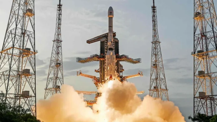 ভারতের মহাকাশ খাতের রূপান্তর, ২০৩৩ সালে ৪৪ বিলিয়ন ডলারের লক্ষ্য