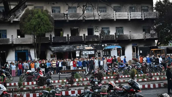 নেপালে রাজনৈতিক অস্থিরতা: সংকট সমাধানে রাষ্ট্রপতির তৎপরতা