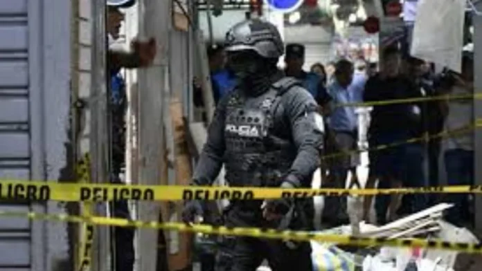 ইকুয়েডরে পুল হলে সন্ত্রাসী হামলায় নিহত ৭ জন