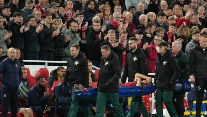 লিভারপুলের জিওভানি লেওনি এক বছরের জন্য মাঠের বাইরে, ACL আঘাত