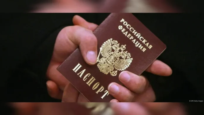 রাশিয়ান নাগরিকদের ভিসা নিষেধাজ্ঞা প্রস্তাব মানতে অস্বীকৃতি জানিয়েছে পাঁচ ইইউ দেশ