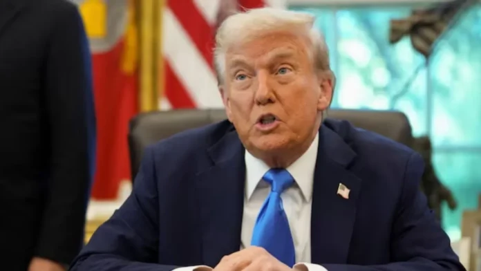 মাদকবাহী নৌকায় যুক্তরাষ্ট্রের হামলার ঘোষণা দিলেন প্রেসিডেন্ট ট্রাম্প