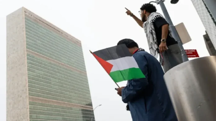 ইসরায়েলে হামাস হামলার পর ফিলিস্তিন রাষ্ট্র স্বীকৃতির দাবিতে আন্দোলন