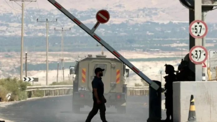 জর্ডান সীমান্ত আংশিক খুলল, স্থগিত পণ্য পরিবহন