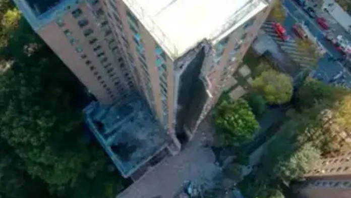 নিউইয়র্কে ব্রঙ্কসের ২০ তলা ভবনে গ্যাস বিস্ফোরণ, ধসে পড়ল একাংশ