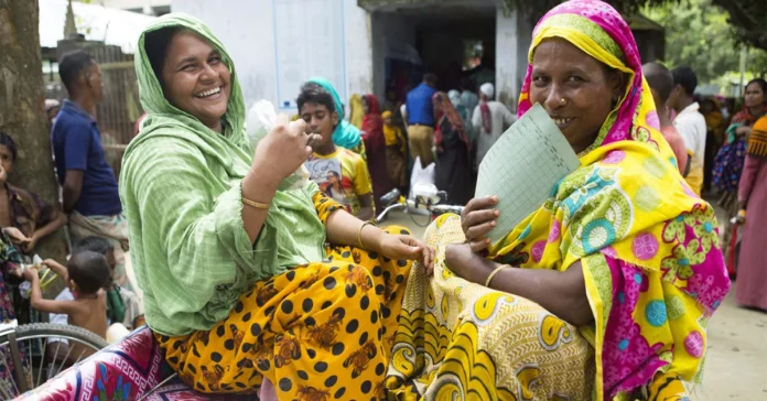 সামাজিক নিরাপত্তা কর্মসূচির ডিজিটাল রূপান্তর: বিশেষজ্ঞদের পরামর্শ ও করণীয় সামাজিক নিরাপত্তা কর্মসূচির ডিজিটাল রূপান্তর: বিশেষজ্ঞদের পরামর্শ ও করণীয়