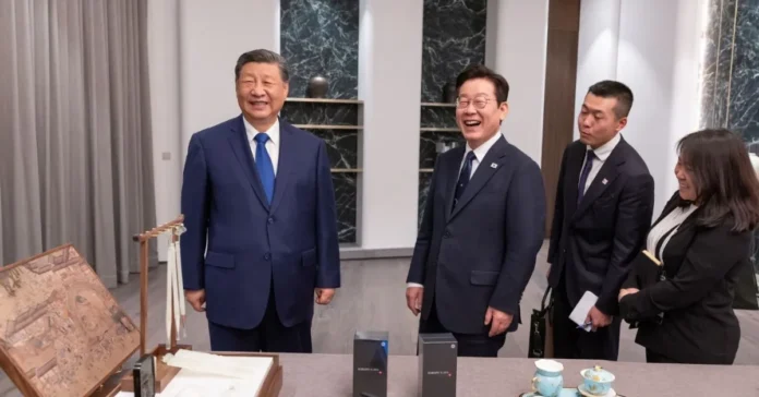 শাওমি ফোনে গুপ্তচরবৃত্তি নিয়ে রসিকতা করলেন শি জিনপিং