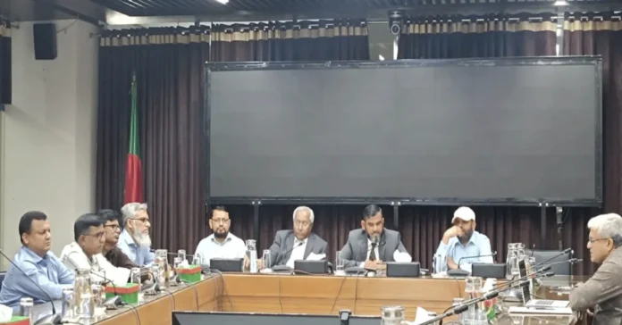 তফসিলের পর পোস্টাল ব্যালটে ভোট দেবেন প্রবাসীরা: নির্বাচন কমিশন