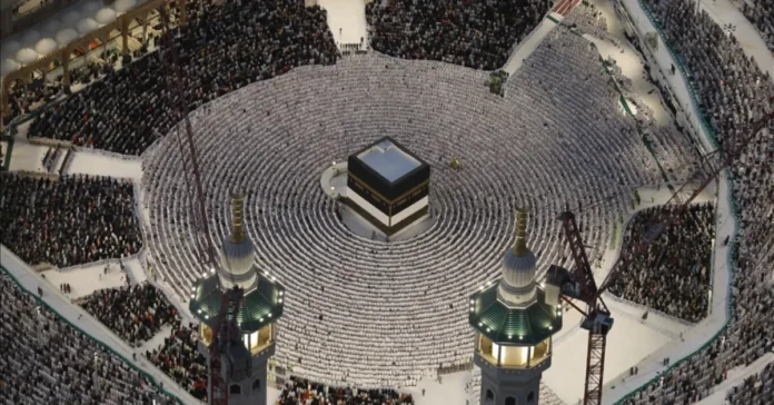 ২০২৬ সালের হজ চুক্তি: ৭৮,৫০০ বাংলাদেশির সুযোগ, সেবার মান বাড়ানোর আশ্বাস