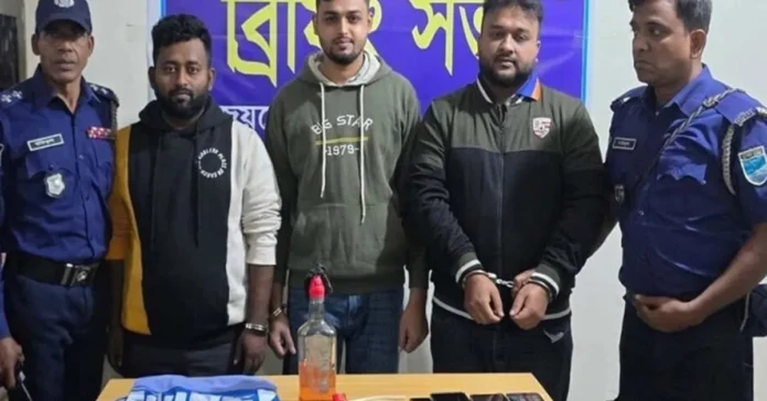 গাজীপুরে পেট্রল বোমাসহ ছাত্রলীগ–স্বেচ্ছাসেবক লীগের ৩ নেতা গ্রেপ্তার