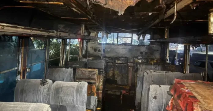 সাভারে পার্ক করা বাসে আগুন: লাফিয়ে বাঁচলেন চালক, তদন্ত শুরু